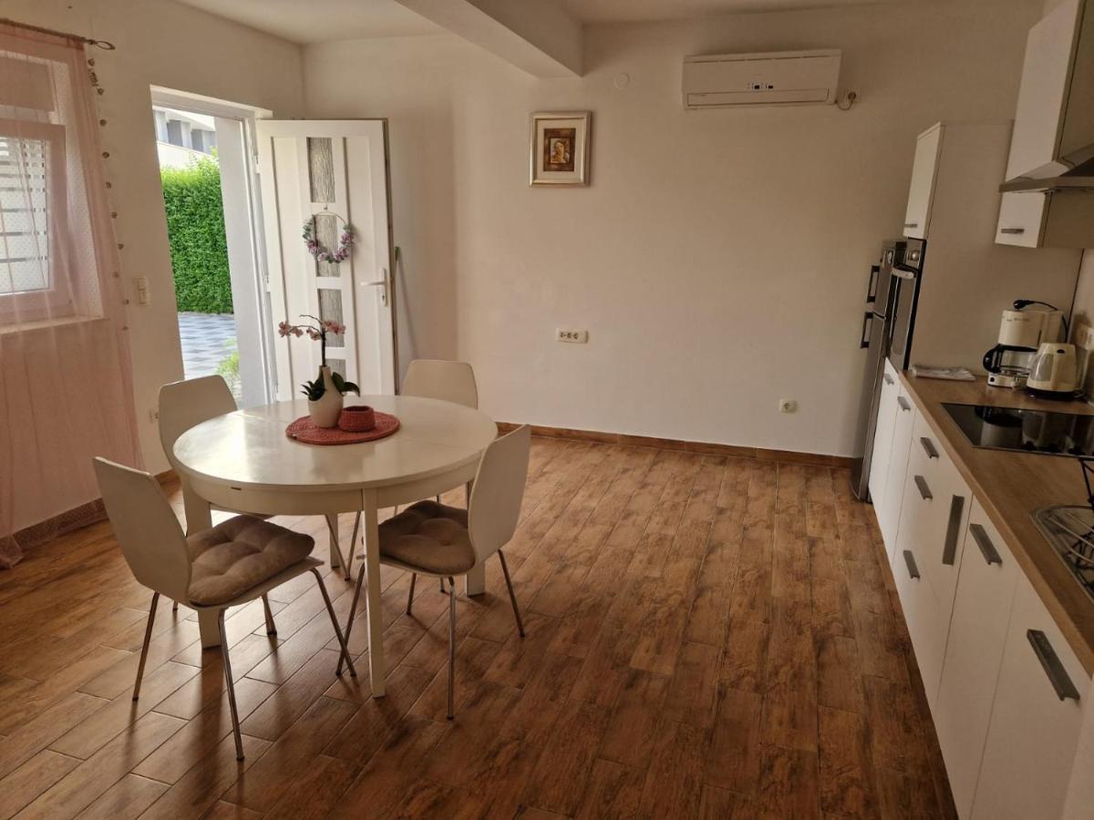 Apartment Dome Biograd Na Moru Ngoại thất bức ảnh